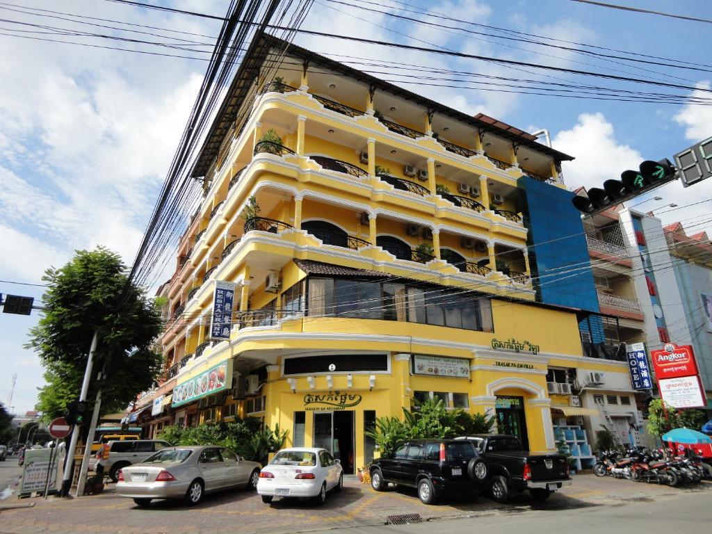 Trasak Pa-Em Hotel & Restaurant Phnom Penh Exterior foto