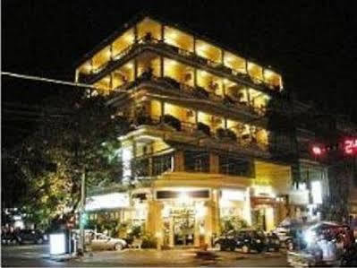 Trasak Pa-Em Hotel & Restaurant Phnom Penh Exterior foto